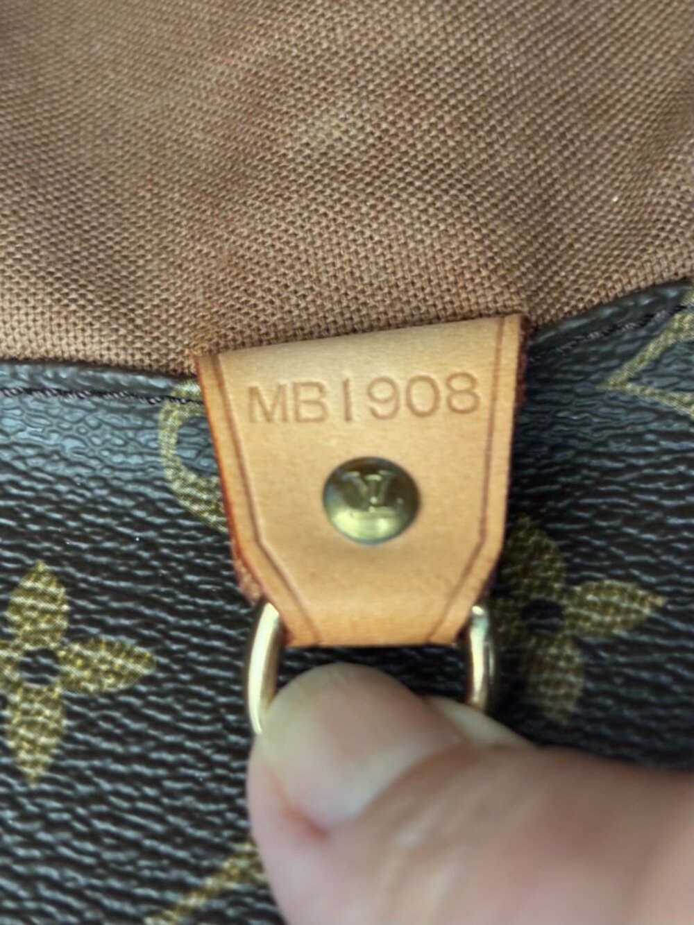 Large Louis Vuitton Monogram Tote - Picture 3 of 10